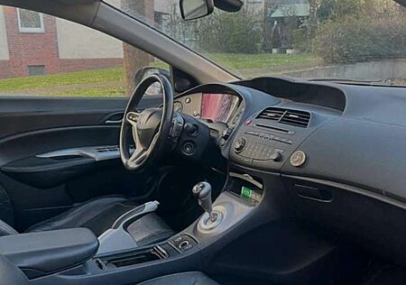 Honda Civic 1.8i-VTEC i-SHIFT Sport