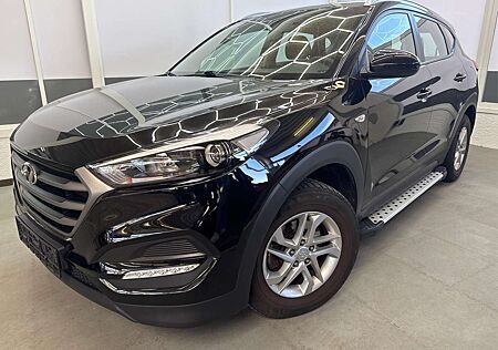 Hyundai Tucson CLASSIC BLUE 2WD NAVI EL.PAKET 1.6 97kW/132PS E...