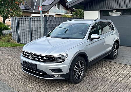 VW Tiguan Volkswagen Highline DSG 4motion 190Ps LED AHK 1.Hd 64Tkm MwSt