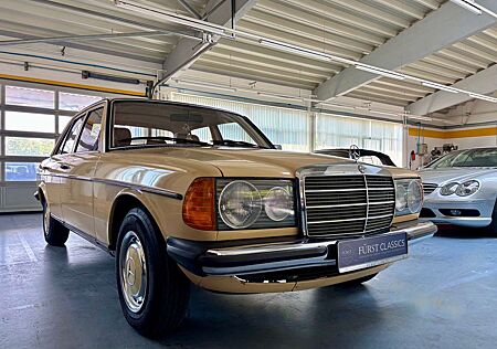 Mercedes-Benz E 250 W123 Traumzustand rostfrei aus Familienbesitz