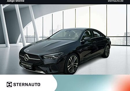 Mercedes-Benz CLA 180 Coupé Progressive Line Advanced RüCam Sitz