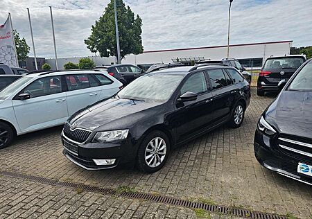 Skoda Octavia Combi Style+AHK+Temp.+SHZ+Scheckheft