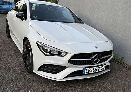 Mercedes-Benz CLA 200 Shooting Brake d Premium auto