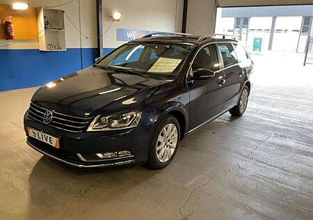 VW Passat Variant Volkswagen Variant 1.4 TSI DSG Comfortline #Bi-Xenon-Scheinwe