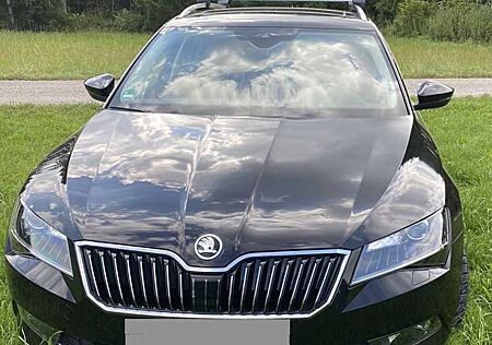 Skoda Superb Combi 2.0 TDI 4x4 DSG Style