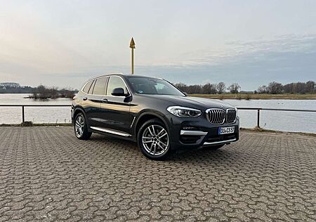 BMW X3 xDrive20d xLine AHK HUD Panorama ACC LED