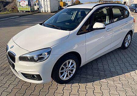 BMW 216 i Active Tourer Scheckheft,erste Hand,8 fach