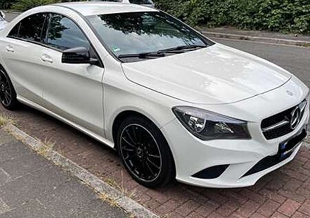 Mercedes-Benz CLA 180