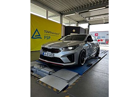Kia Pro_ceed ProCeed / pro_cee'd GT 1.6 T-GDI Navi Leder Digitales Cockpit Soundsys