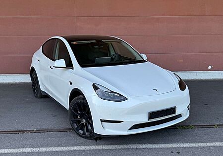 Tesla Model Y Long Range Dual AWD