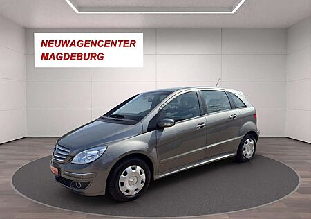 Mercedes-Benz B 150 *SHZ*PDC v+h*2-ZONEN KLIMA*NSW*RADIO-CD