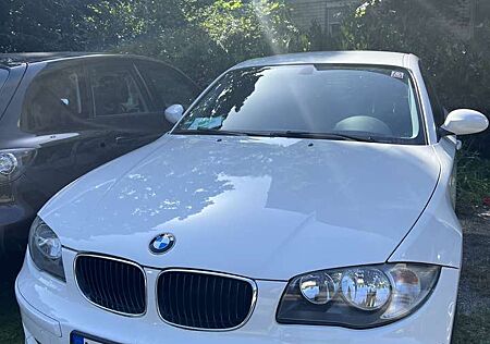 BMW 116 tüv bis October 2026