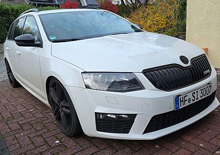 Skoda Octavia Combi 2.0 TDI (Green tec) DSG RS