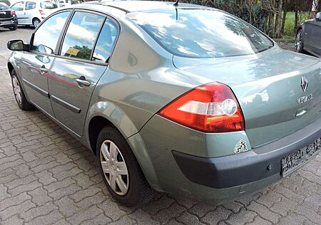 Renault Megane 1.6 16V Limousine / Klima