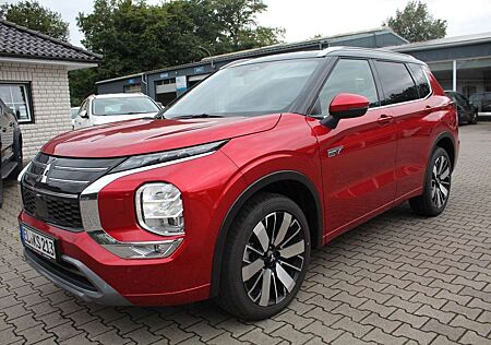 Mitsubishi Outlander Plug-in Hybrid TOP