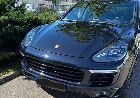 Porsche Cayenne Tiptronic S Diesel 4.2 nahezu Vollausstattung