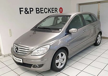 Mercedes-Benz B 180 CDI Automatik 1.Hand Scheckheft Mercedes Navi