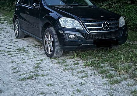 Mercedes-Benz ML 320 CDI (164.122) Offroad Paket