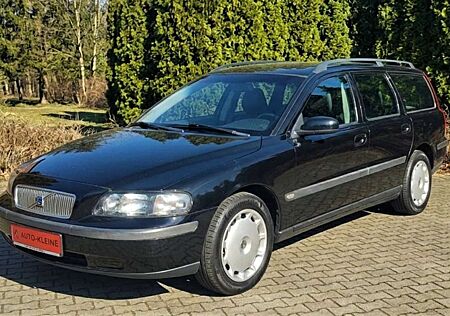 Volvo V70 2.4 Black Edition AHK TÜV 1.Hand
