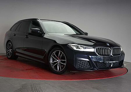 BMW 520 d xDrive Touring M Sport Leder/ACC/HUD/Kamer