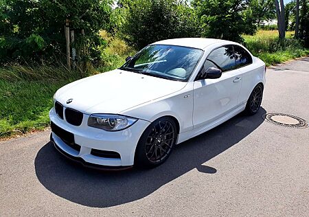 BMW 135 Coupe 3.0L 306PS 6Zyl. (M-Paket/H&R Sportfahr/R18)