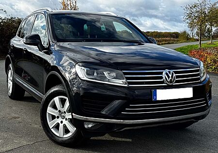 VW Touareg Volkswagen 3.0 TDI Automatik Terrain Tech Exclusive