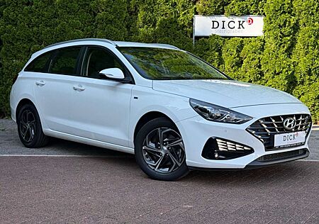 Hyundai i30 1.6 CRDi Aut. Kombi NAV+KAM+SHZ+LHZ+TEMP+DAB