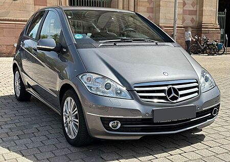 Mercedes-Benz A 180 A+180+AutotronicElegance