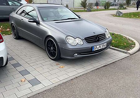 Mercedes-Benz CLK 320 W209