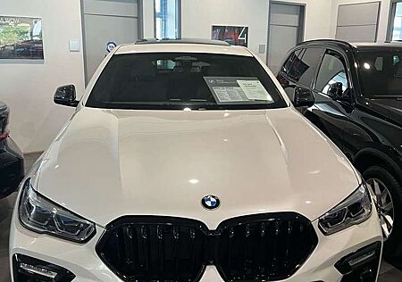 BMW X6 M M50d/GARANTIE/CARBON/MASSAGESITZE/VOLLAUSSTATTUNG