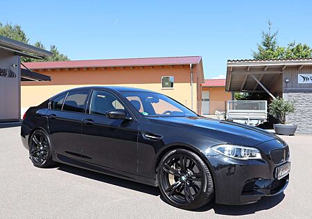 BMW M5 Competition DKG *AKRAPOVIC*KERAMIK*B&O*HUD*MERINO*