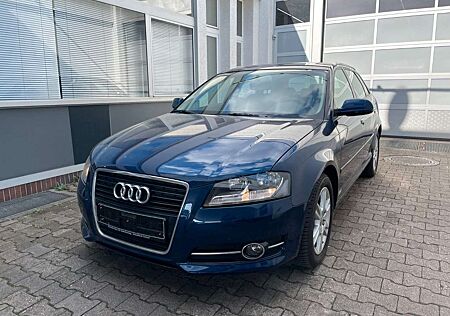 Audi A3 Sportback 1.2 TFSI Attraction *AUTOMATIK*