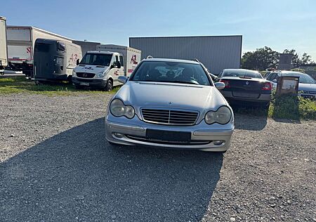 Mercedes-Benz C 180 T Kompressor (203.246)