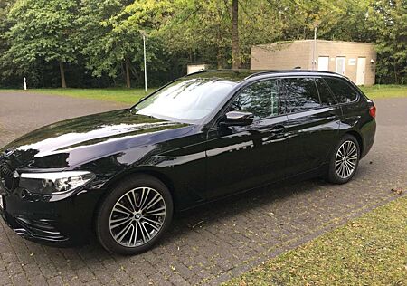 BMW 520d 520 Touring Aut. Sport Line