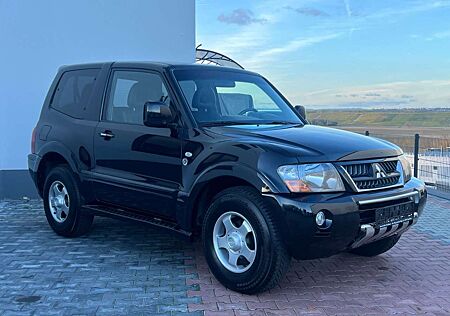 Mitsubishi Pajero 3.2 DI-D Dakar*NUR 109TKM*AHK 2.8 To*SHZ*