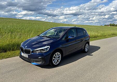 BMW 225xe 225 2er Active Tourer Plug-In-Hybrid iPerformanc