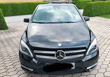 Mercedes-Benz B 220 4Matic 7G-DCT