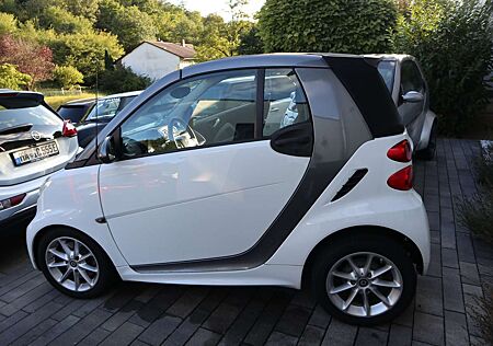 Smart ForTwo Cabrio passion softtouch Navi SHZ Klima Bluetooth