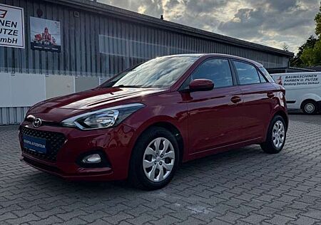 Hyundai i20 Select/ Spurhalteassistent/ TÜV