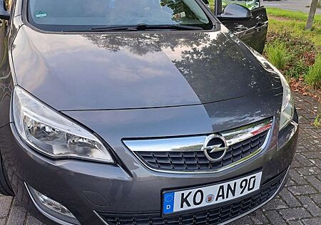 Opel Astra 1.6 Sports Tourer Selection