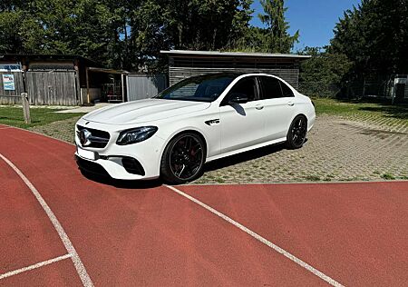 Mercedes-Benz E 63 AMG AMG E 63 S 4Matic AMG Speedshift 9G-MCT