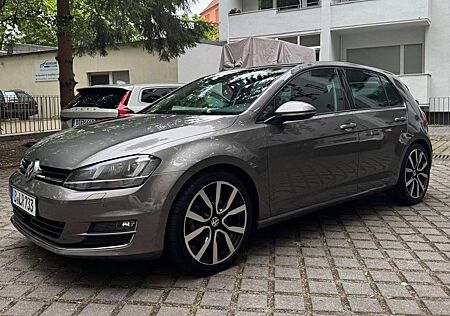 VW Golf Volkswagen 1.4 TSI ACT BlueMotion Technology Highline