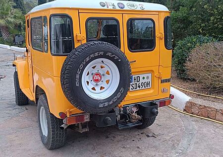 Toyota Land Cruiser BJ40