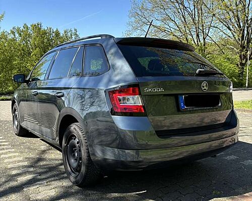 Skoda Fabia Combi 110 PS Klimaautomatik Navigation