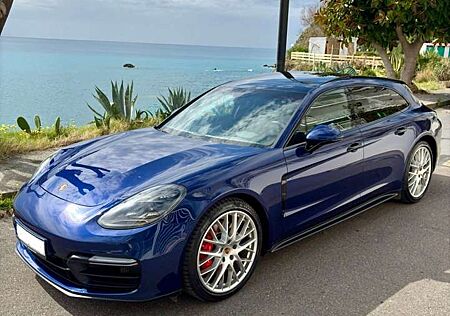 Porsche Panamera GTS Sport Turismo