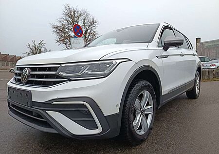 VW Tiguan Allspace Volkswagen Life DIGITAL / LED / PANORAMA