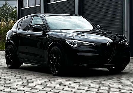 Alfa Romeo Stelvio V6 2.9 Bi-Turbo AT8-Q4 Quadrifoglio