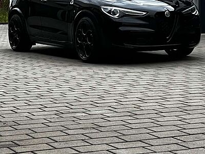 Alfa Romeo Stelvio V6 2.9 Bi-Turbo AT8-Q4 Quadrifoglio