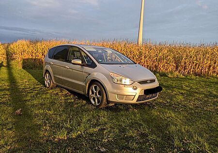 Ford S-Max 2.5 Titanium