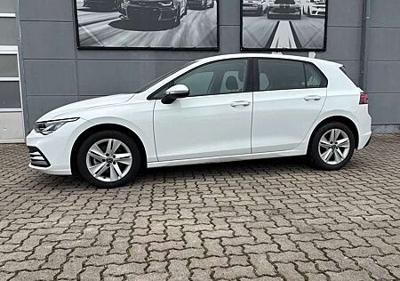 VW Golf Volkswagen Life VIII 8 Lim. 2021 32 KM 1.HD 5tr.